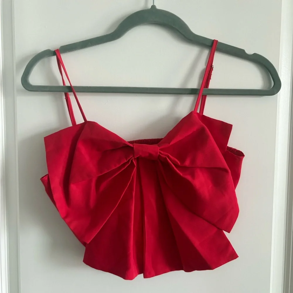 Elegant Red Bow Top - Picture 4 of 4